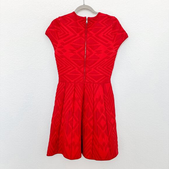 Parker Meena Geometric Textured Dress in Carmine Red Size Large - Picture 9 of 10